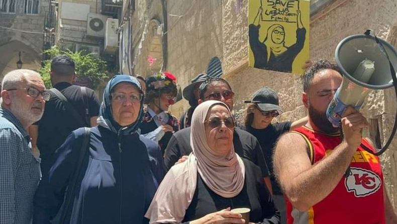 الاحتلال يطالب عائلة صب لبن بدفع أموال إخلائها من منزلها بالقدس-الحياة الجديدة