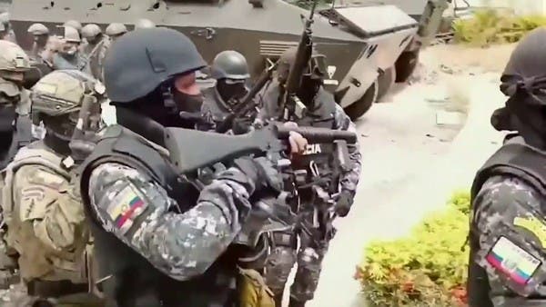 الإكوادور تنقل زعيم أقوى العصابات الإجرامية في البلاد إلى سجن شديد الحراسة