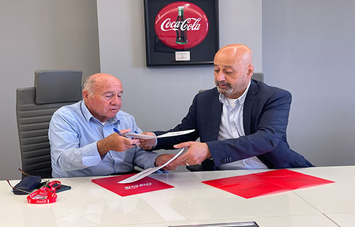 المشروبات الوطنية كوكاكولا/ كابي ترعى فريق سرية رام الله النسوي