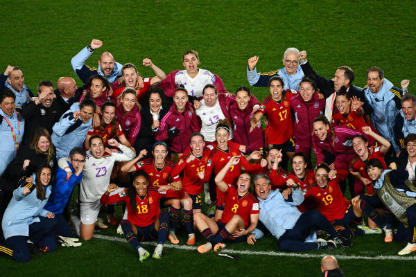 إسبانيا تُقصي السويد وتتأهل للنهائي للمرة الاولى