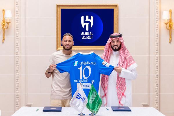 نيمار يضع حداً لمغامرته الباريسية بانتقال المدوي للهلال السعودي