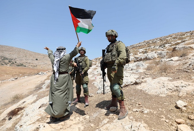 الاحتلال يقمع مسيرة بيت دجن الأسبوعية-الحياة الجديدة