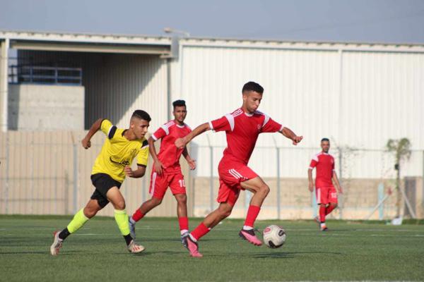 الزوايدة يعزز صدارته وديربي النصيرات أبيض