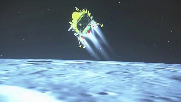 الهند تنجح في الهبوط على القطب الجنوبي في القمر