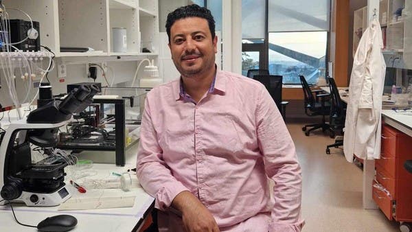 بإعادة تنظيم الجينوم.. عالم مصري يكشف طريقة جديدة لمنع الشيخوخة