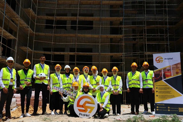 جامعة “خضوري” تحصد جائزة أفضل شركة طلابية على مستوى الجامعات الفلسطينية-الحياة الجديدة