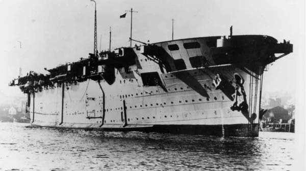 هكذا اخترع البشر أول حاملة طائرات.. وحوّلوها لخردة