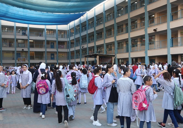 أكثر من 625 ألف طالب التحقوا بمقاعد الدراسة في قطاع غزة-الحياة الجديدة