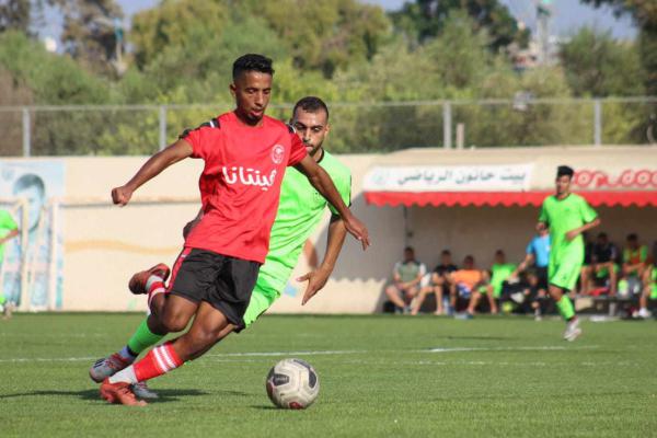 المجمع والأمل يحتفلان بأول نصر خارج الديار