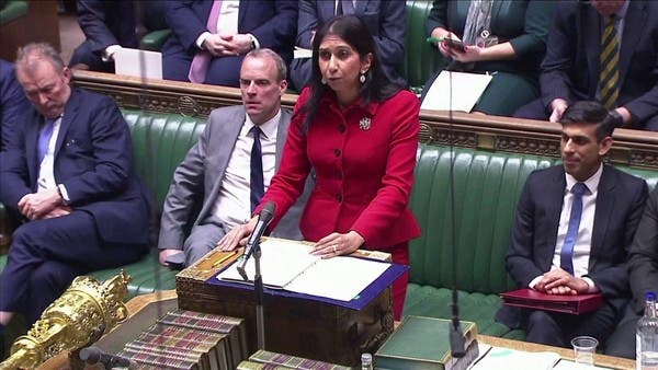 الحكومة البريطانية تبحث عن وسائل جديدة لتعقب المهاجرين غير القانونيين.. ما هي؟