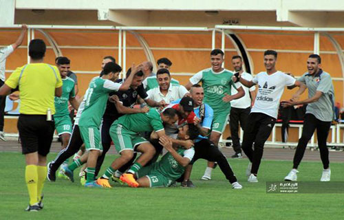 الصراع يحتدم والشجاعية يخطف الصدارة والأخضر يزحف بهدوء