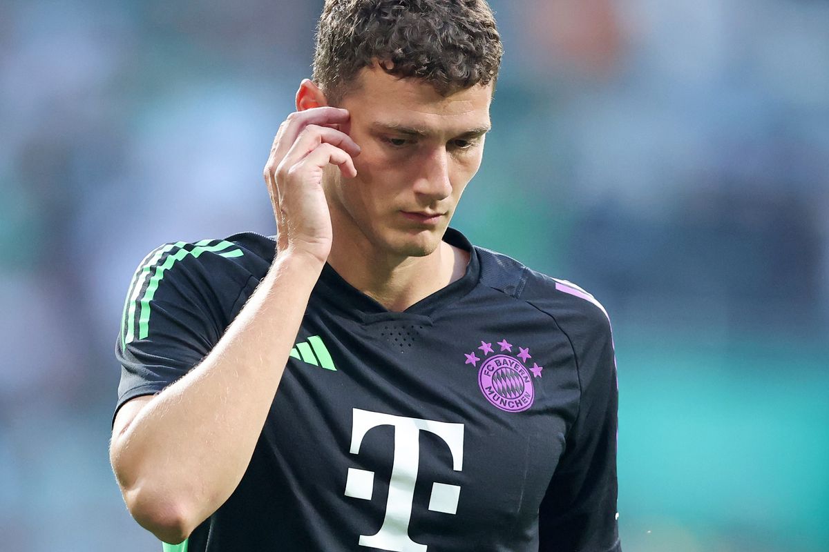 بايرن ميونيخ يسمح برحيل بافارد إلى إنتر ميلان