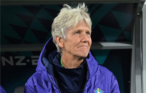 اقالة مدربة البرازيل بعد فشلها في مونديال السيدات