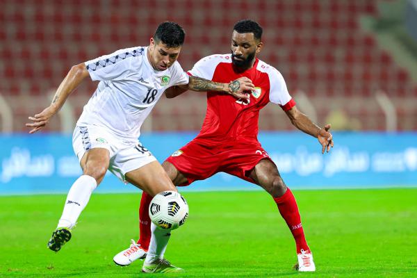 “الفدائي الأول” يخسر أمام عُمان بأداء غير مقنع