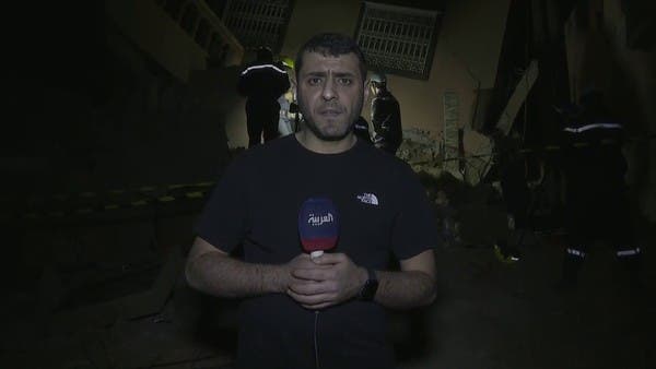 مبنى متصدع يهدد حياة مراسل العربية أثناء البحث عن مفقودي زلزال المغرب