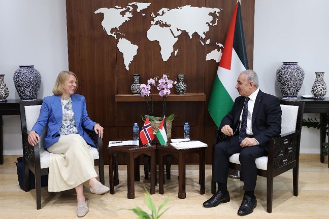 اشتية يبحث مع وزيرة خارجية النرويج ترتيبات اجتماع المانحين المقبل في نيويورك-الحياة الجديدة