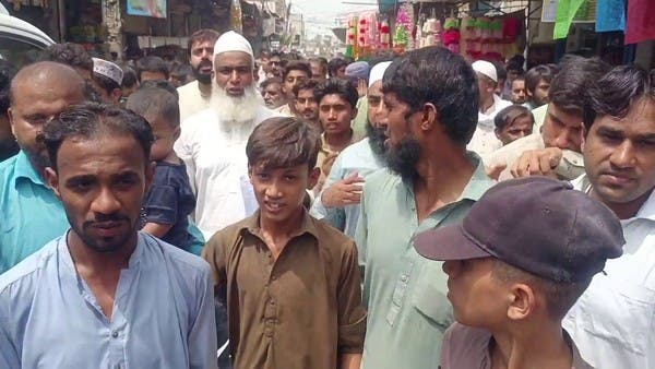 التضخم وفشل الحكومات يفجر الاحتجاجات في باكستان