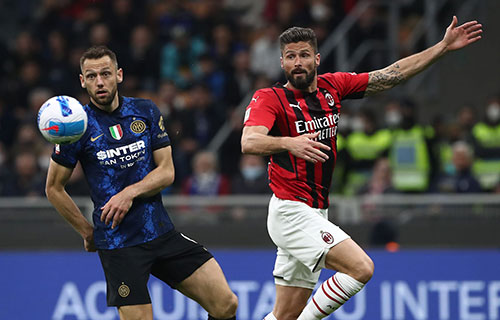 إنتر وميلان .. ديربي ناري لفضّ شراكة صدارة الدوري الإيطالي