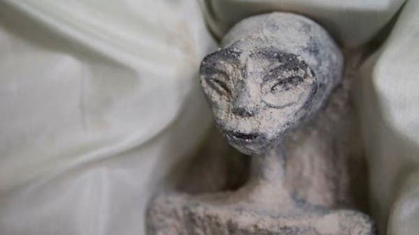 أول فيديو عن قرب.. انظر لكائنات الفضاء الثلاثية الأصابع