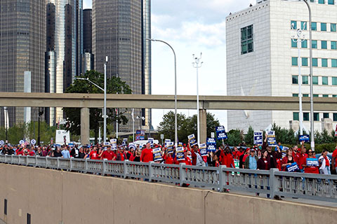 إضراب قطاع السيارات الأميركي يهدد بتعطيل عجلة الاقتصاد