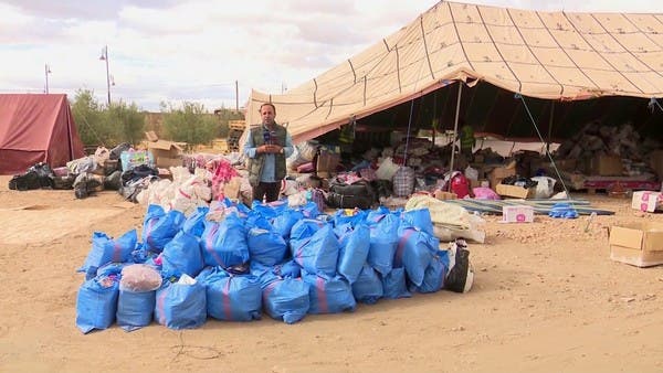 كيف يتضامن رجال الجيش المغربي مع المتطوعين لدعم منكوبي الزلزال؟