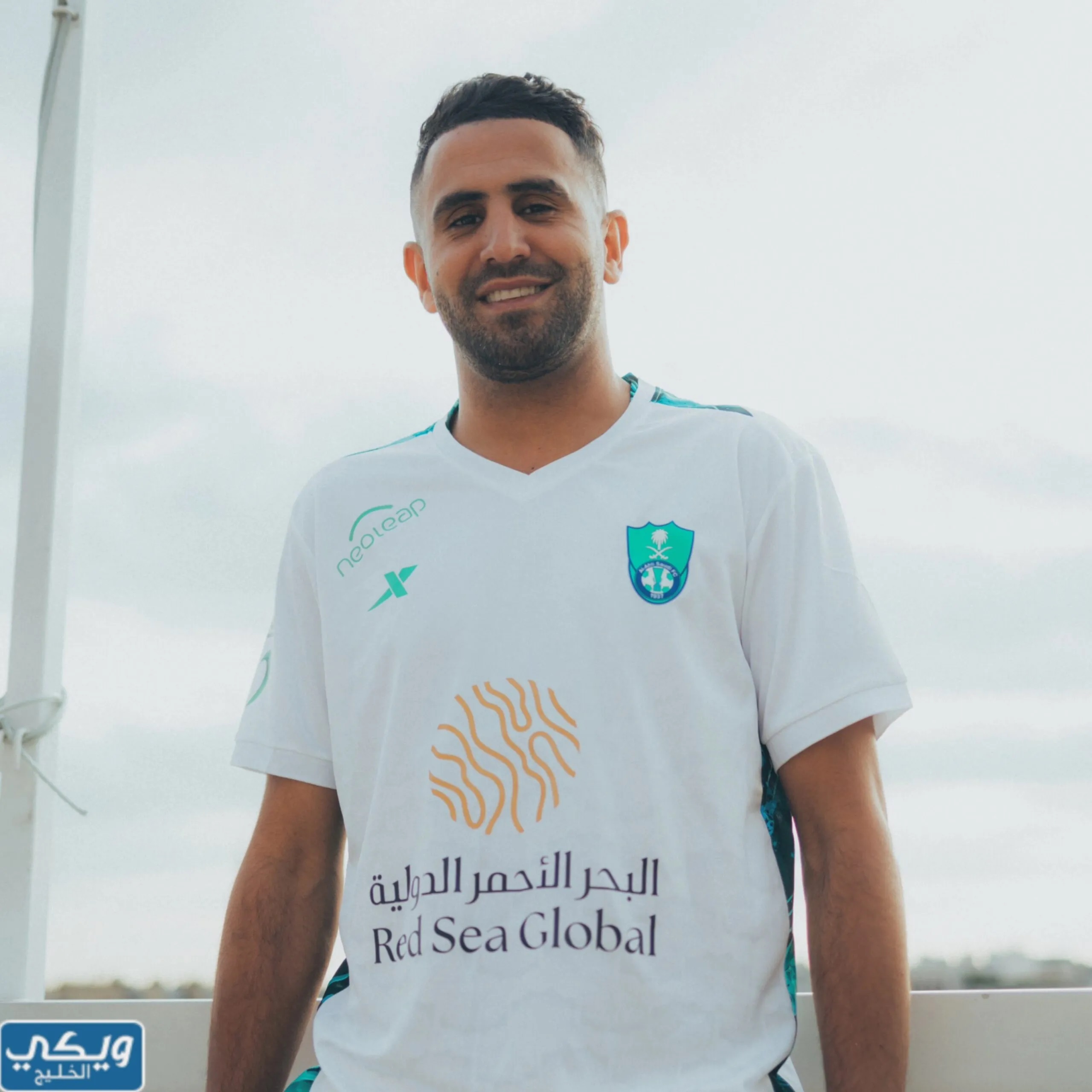 رياض محرز يكشف تفاصيل إصابته بالتسمم في السعودية