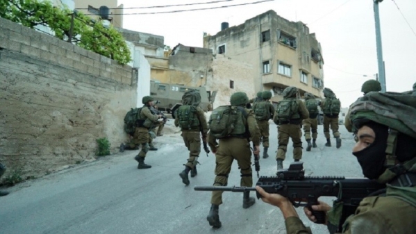 قوات الاحتلال تحاصر منزلا في الدوحة غرب بيت لحم-الحياة الجديدة