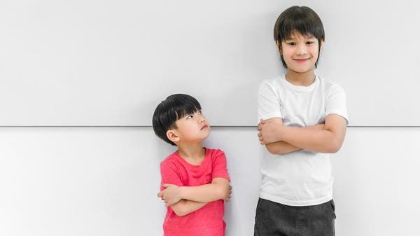 أغرب تفسير لطول القامة وقصرها.. خبير يزعم