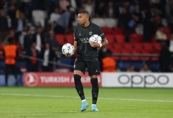 مبابي يستحق التتويج بالكرة الذهبية