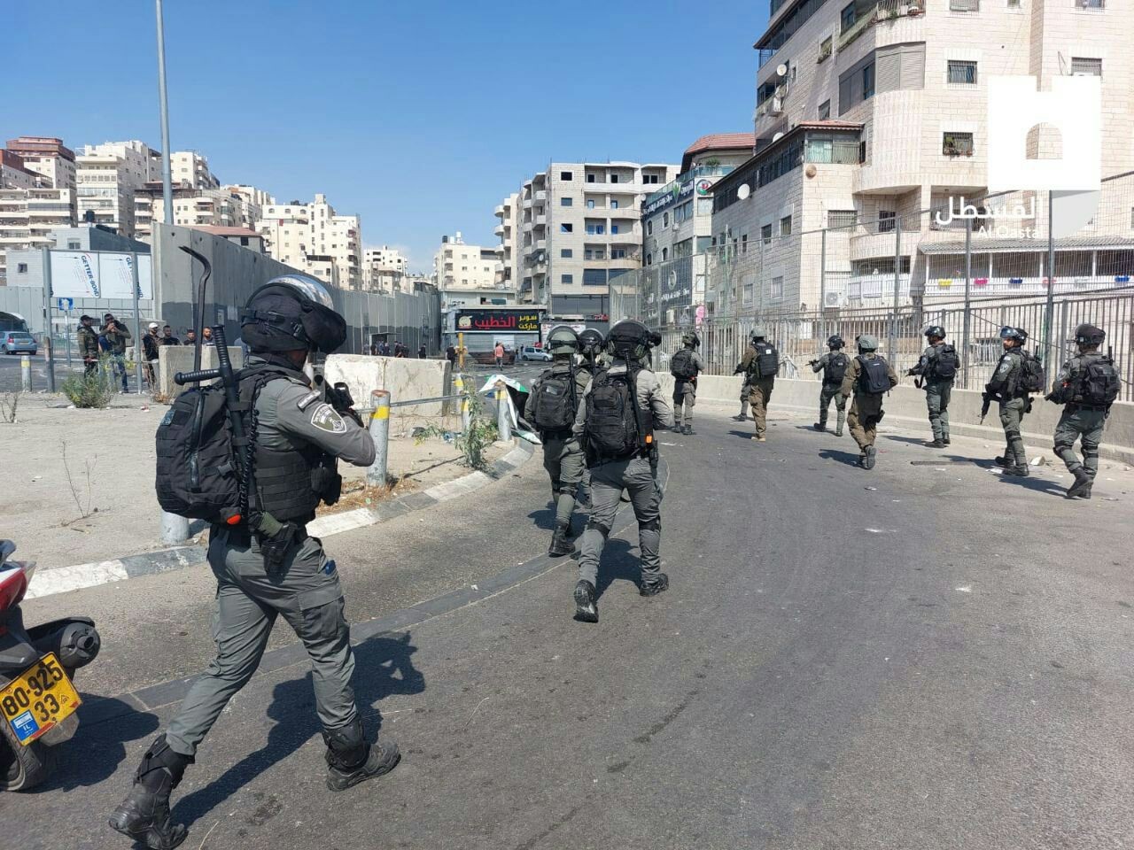 قوات الاحتلال تقتحم مخيم شعفاط بالقدس المحتلة-الحياة الجديدة