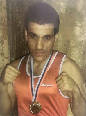 الأكاديمي د. عطا الريماوي.. إضافة نوعية للعبتَي الملاكمة والكيك بوكسينغ في فلسطين