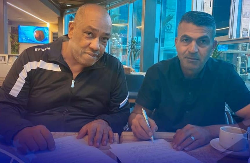 رسمياً.. أيمن صندوقة يتولى الإدارة الفنية لفريق هلال القدس