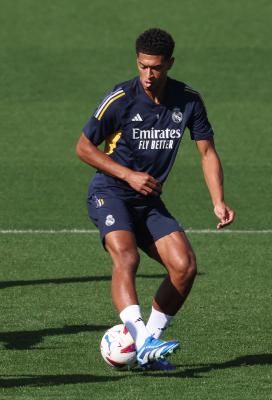 نجم ريال مدريد “بيلينغهام” يحطم رقم رونالدو