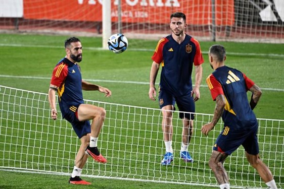 إسكتلندا تبحث عن نقطة “الحسم” من إسبانيا