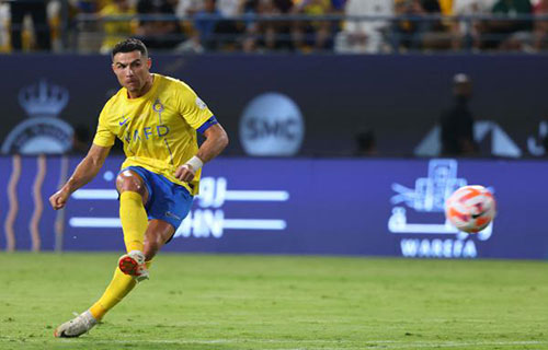 رونالدو يعيد النصر الى سكة الانتصارات