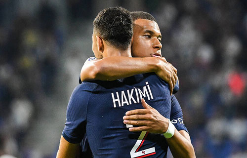 حكيمي يقف خلف تهور مبابي أمام بريست