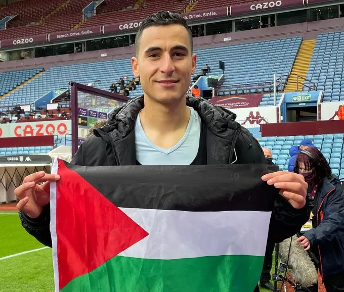 انفصال “ماينتس” عن أنور الغازي بسبب عبارة “من النهر الى البحر.. فلسطين ستتحرّر”