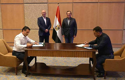 مصر توقع عقداً للتنقيب عن الذهب