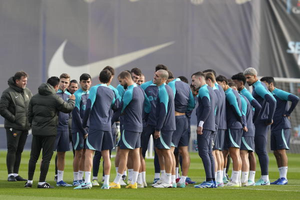 سان جرمان وميلان يلتمسان طريق النجاة من “مجموعة الموت”