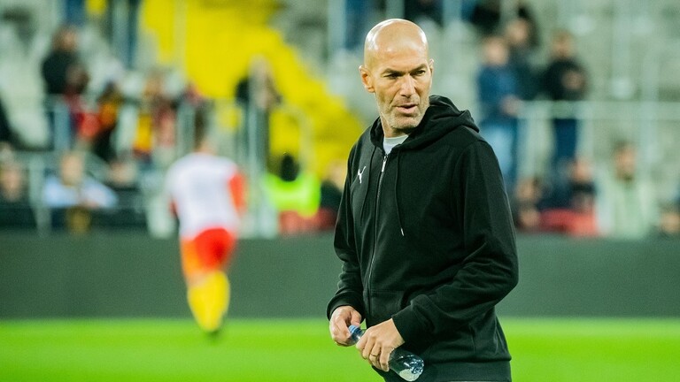 زيدان يحدد موعد عودته للتدريب