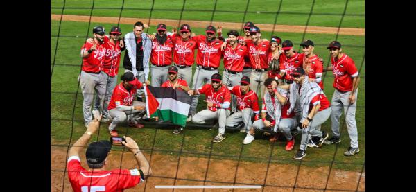 فدائي البيسبول يتفوق على هونغ كونغ في مستهل مشواره