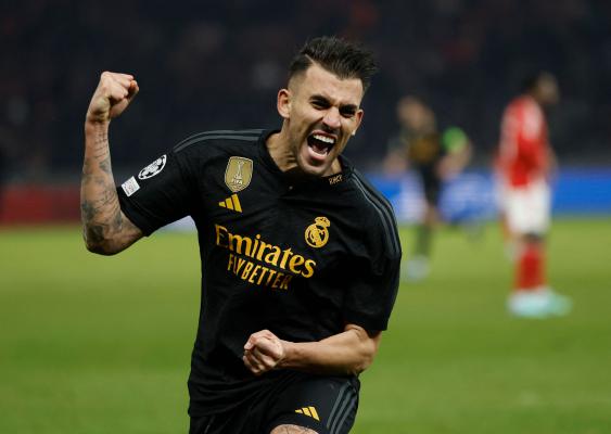 نابولي يرافق ريال مدريد إلى ثمن النهائي