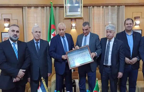 “الفدائي” يهز شباك عنابة الجزائري بثلاثية