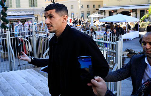 الجزائري عطال يخرج عن صمته بشأن محاكمته بسبب دعمه غزة