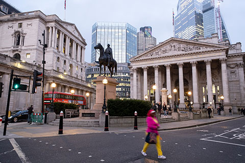 توقعات بانهيار شركات بريطانية كبرى خلال العام الجاري