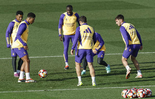 الصراع يتجدد بين العملاقين.. برشلونة وريال مدريد..اليوم