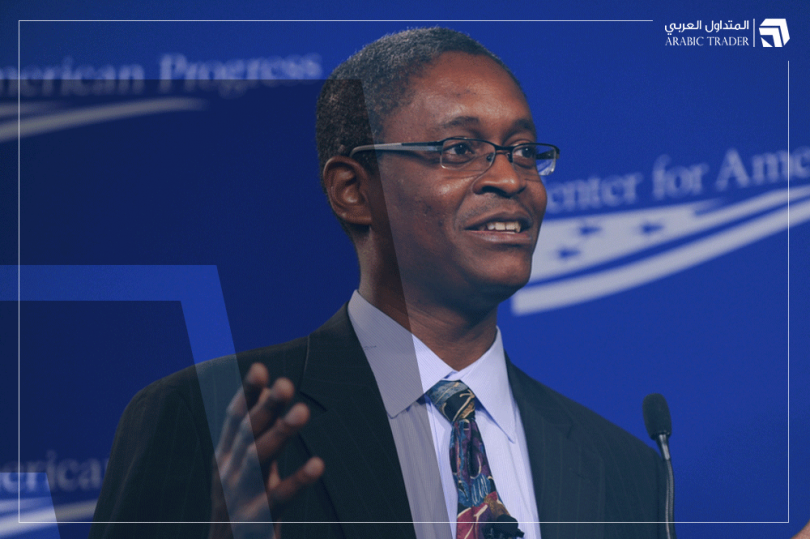 عضو الفيدرالي الأمريكي يبدي استعداده لتعديل توقعات خفض الفائدة