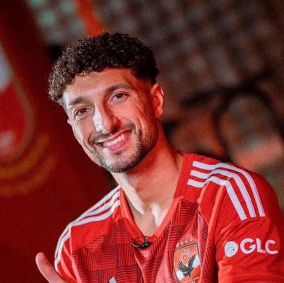 الفلسطيني وسام أبو علي ضمن قائمة الأهلي المصري لمعسكر الإمارات