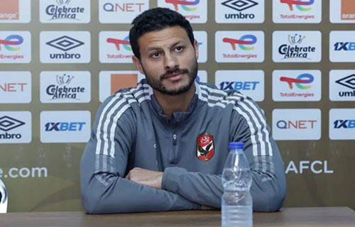 حارس مصر محمد الشناوي يحقق أمنية طفل فلسطيني