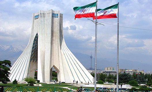 إيران تعفي مواطني 28 دولة من التأشيرة لدخول أراضيها